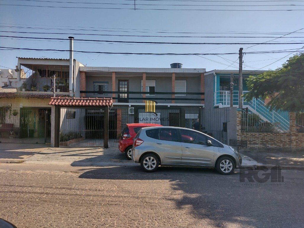 Casa 4 dormitórios no bairro Restinga