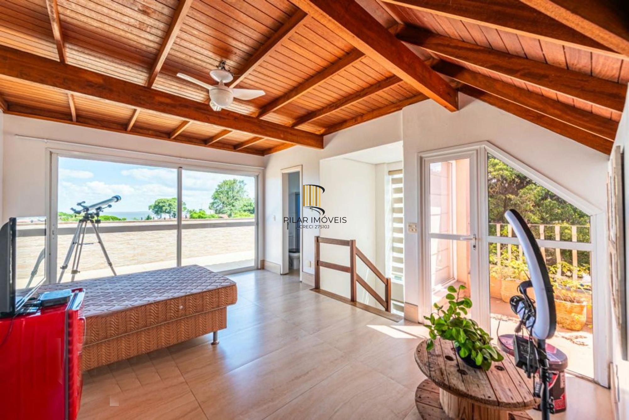 Casa de Esquina exclusiva em condominio fechado!!!