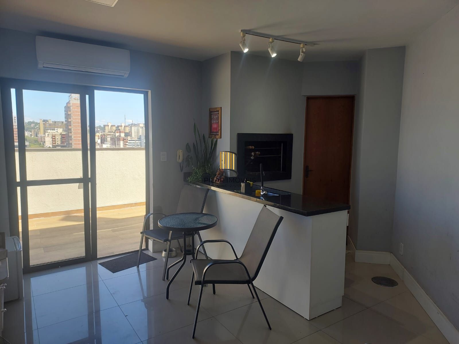 COBERTURA MENINO DEUS