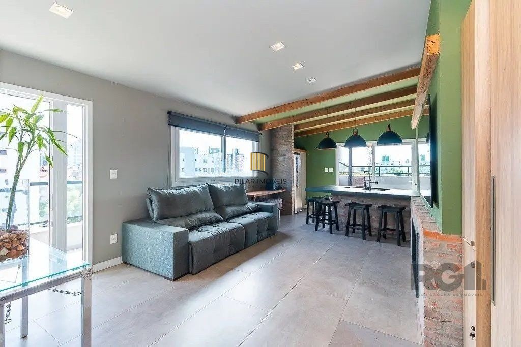 Cobertura com 4 quartos e 197m² à venda em Petrópolis, Porto Alegre.