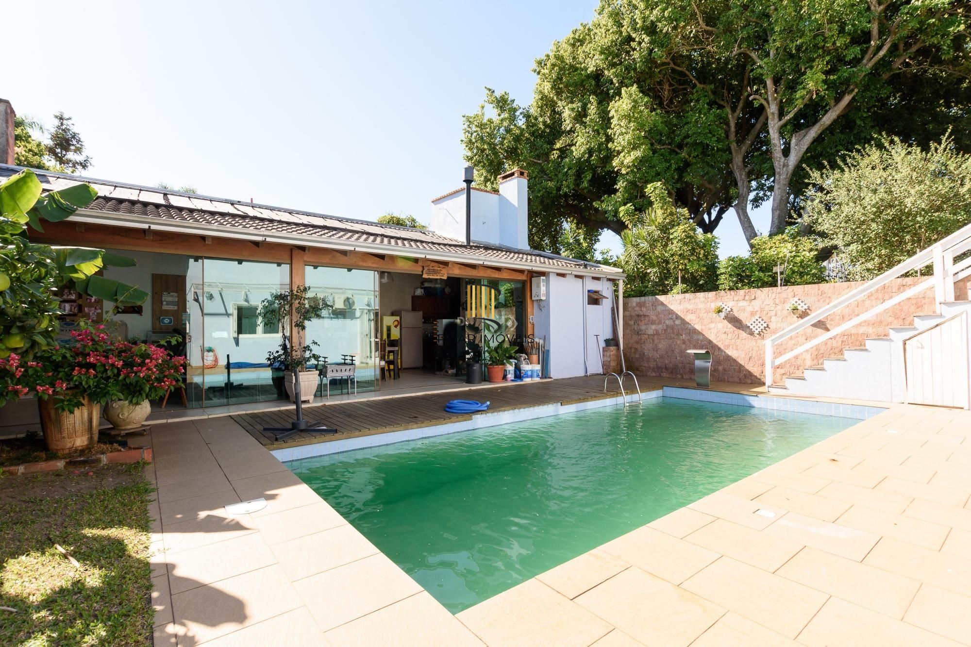 Venha morar em 350 m² com um clube em sua casa!