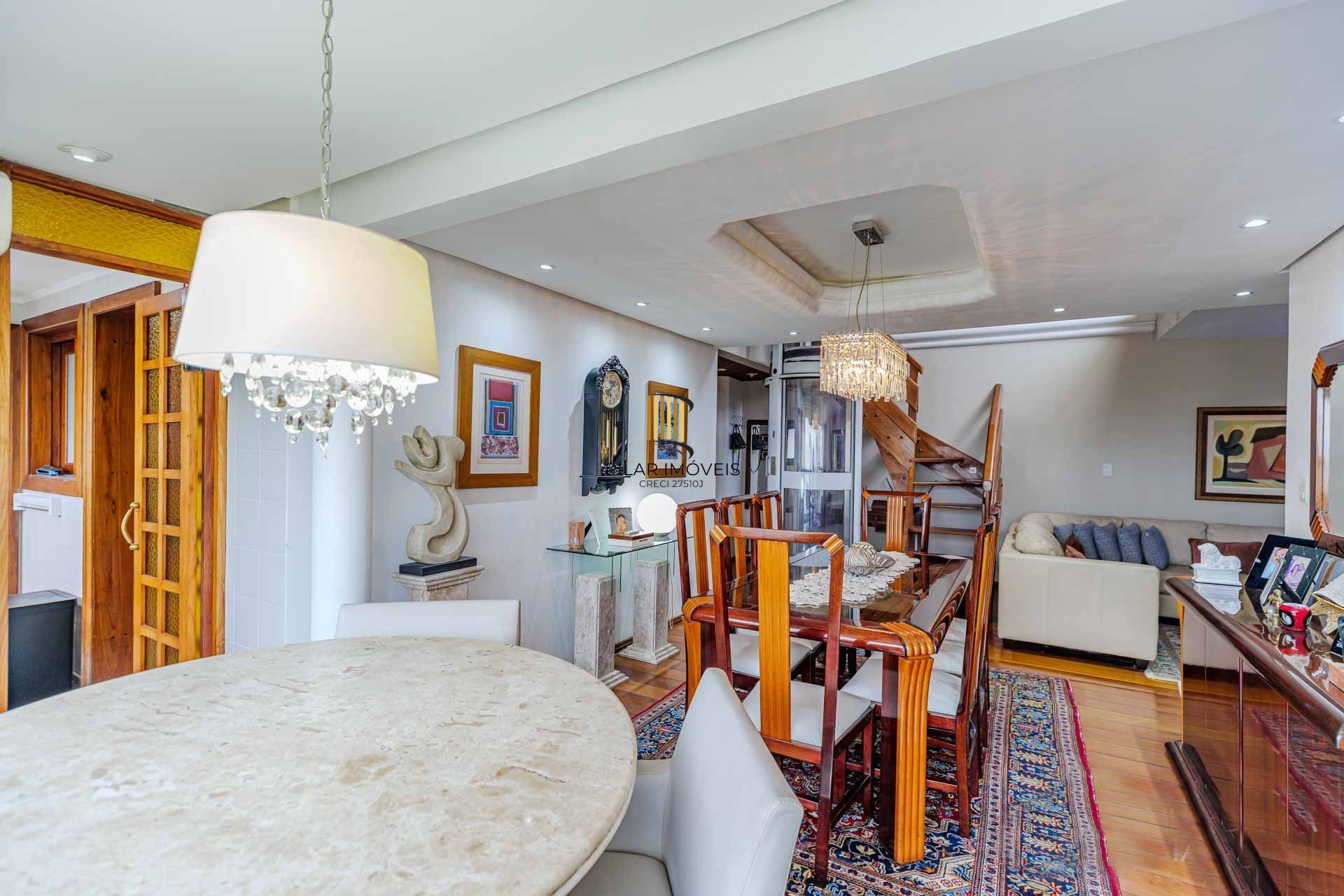 3 pavimentos com elevador eletronico e 2 vagas cobertas