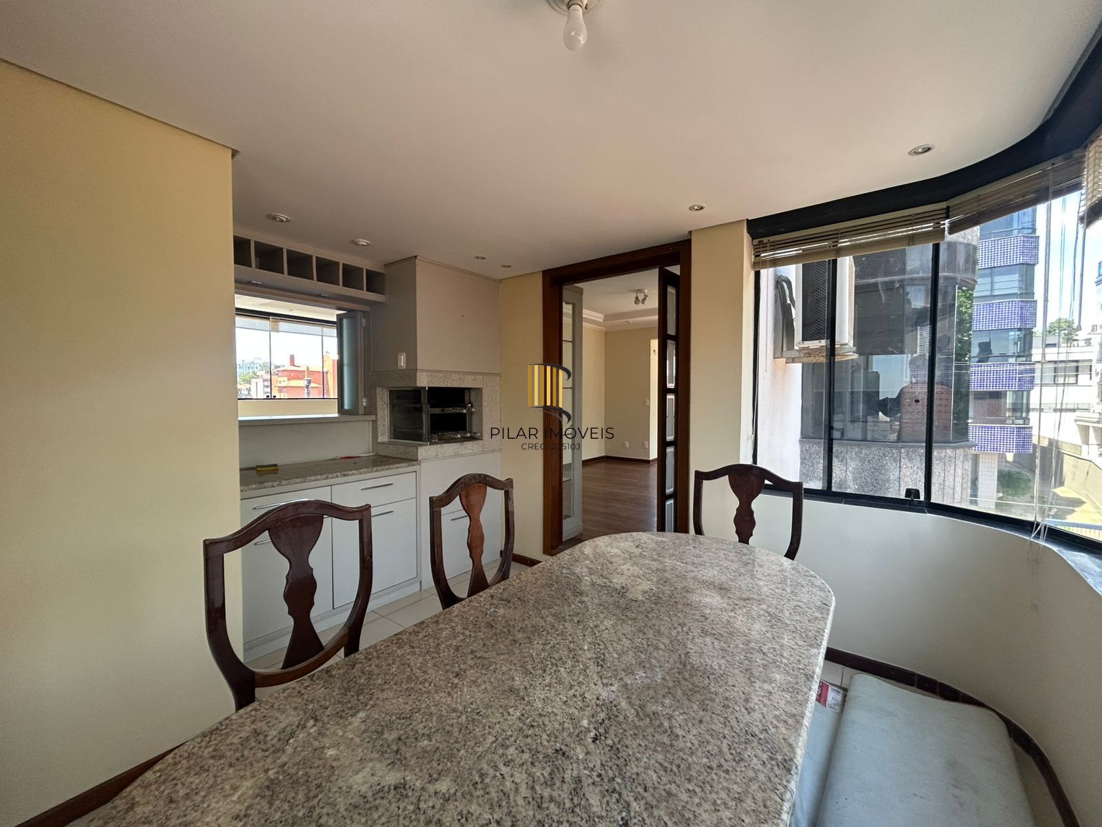 Apartamento 4 dormitórios • 172 m² privativos • Suíte com hidromassagem • Jardim Lindóia