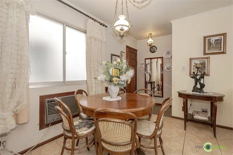 APARTAMENTO 2 DORMITORIOS E 1 VAGA AMPLO E CONSERVADO