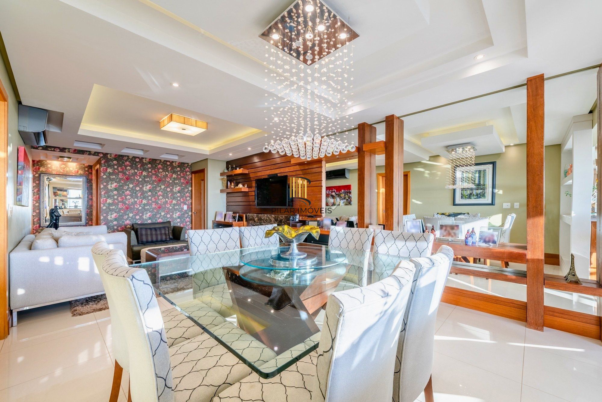 Vista deslumbrante para o Guaíba + 3 suítes no coração do Menino Deus!