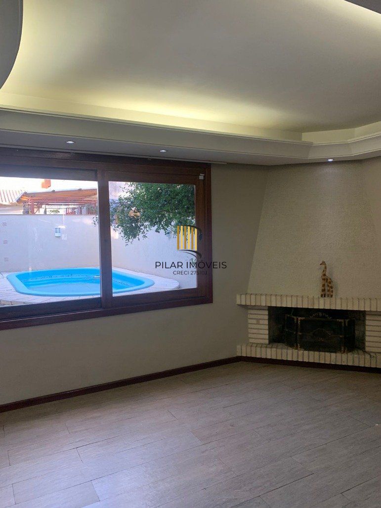 Casa de Condomínio 3 dormitórios no bairro Cavalhada