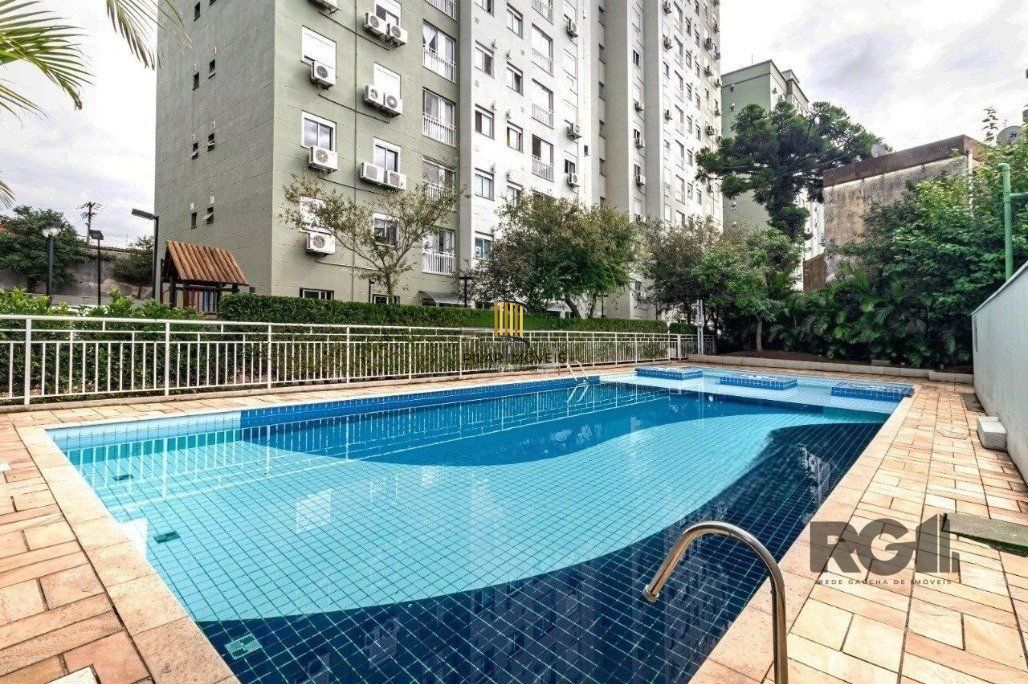 Apartamento 2 dormitórios no bairro Glória