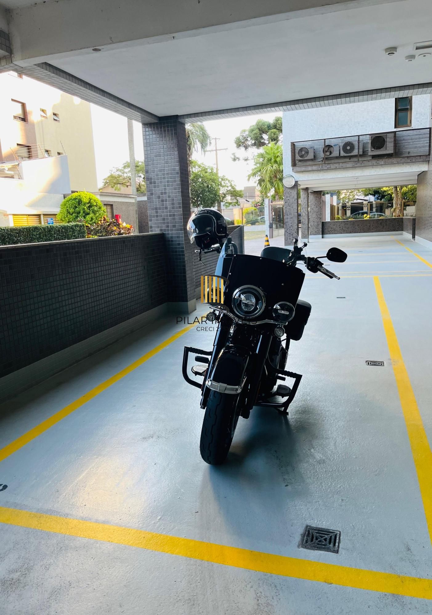 Apartamento de 145m² com projeto de arquiteta e 3 dormitórios no bairro Tristeza