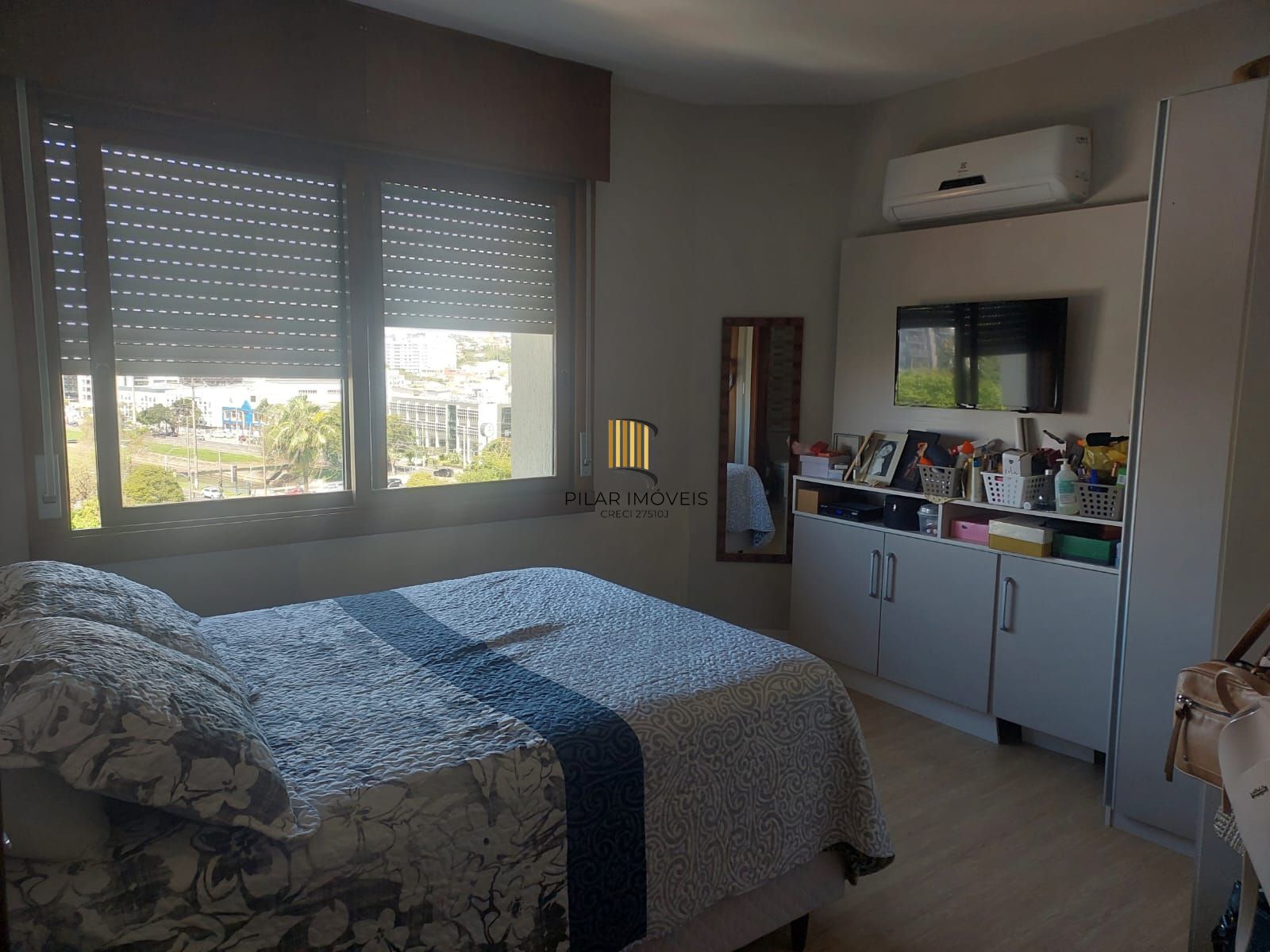 COBERTURA MENINO DEUS