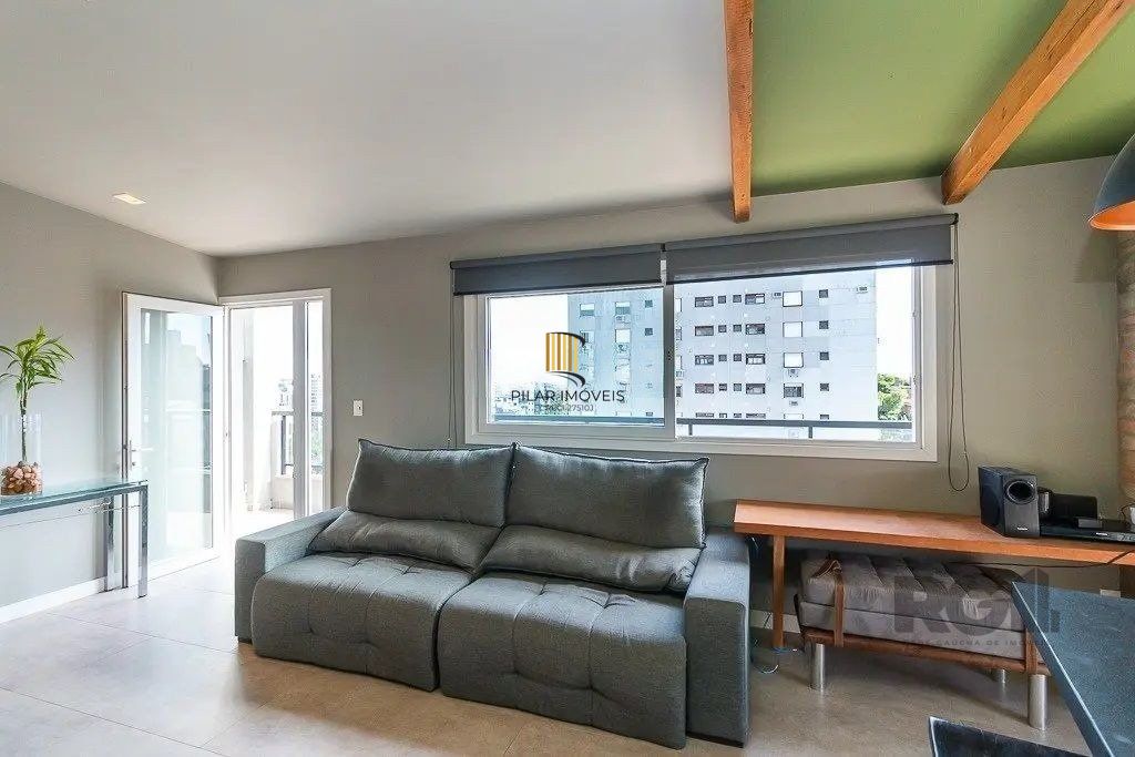 Cobertura com 4 quartos e 197m² à venda em Petrópolis, Porto Alegre.