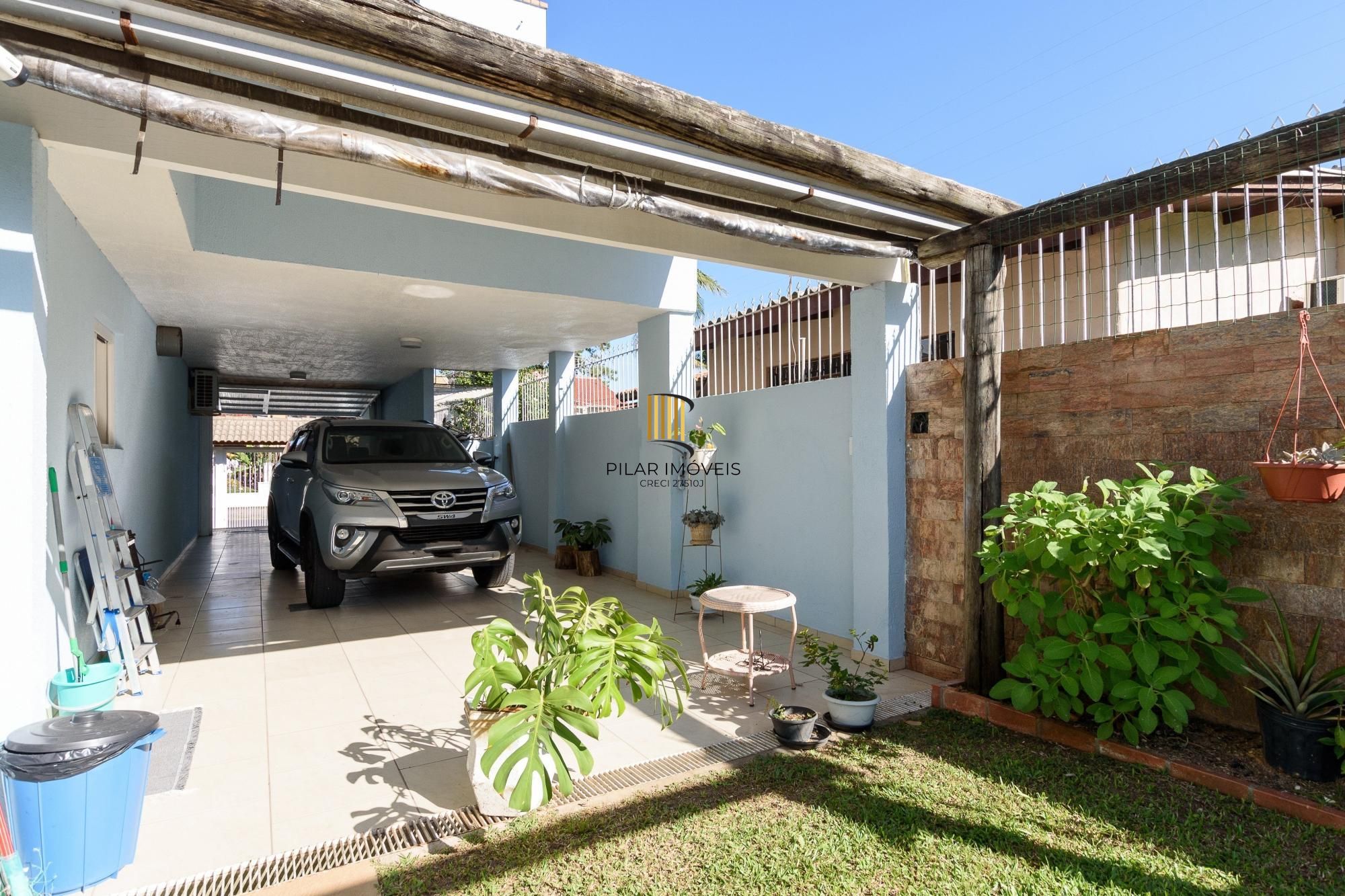 Venha morar em 350 m² com um clube em sua casa!