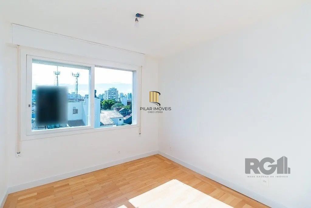 Cobertura com 4 quartos e 197m² à venda em Petrópolis, Porto Alegre.