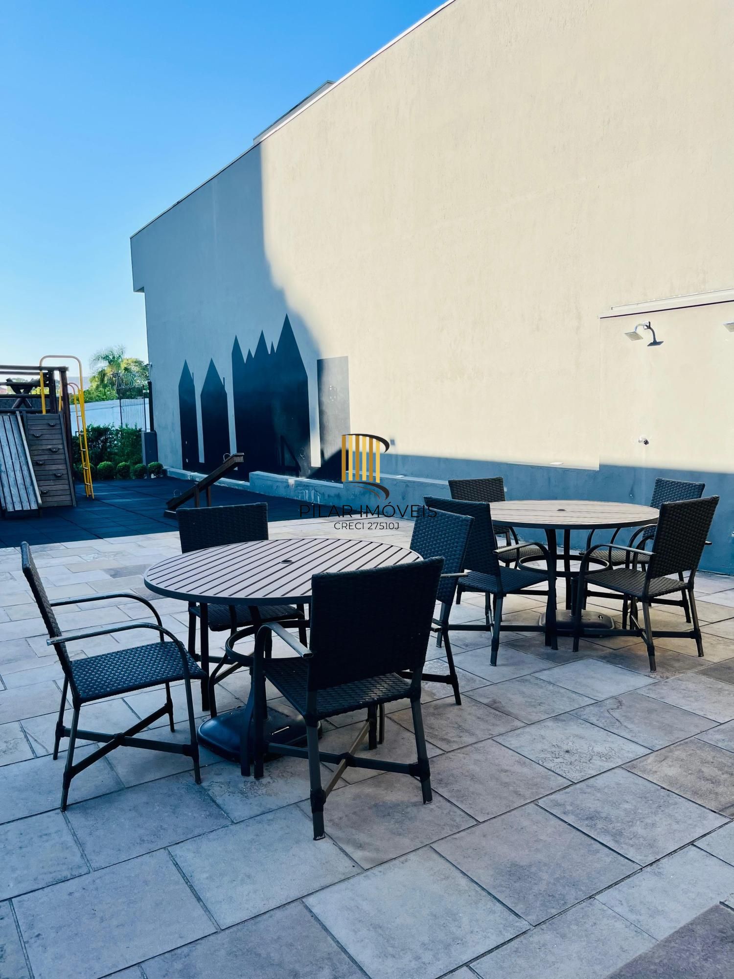 Apartamento de 145m² com projeto de arquiteta e 3 dormitórios no bairro Tristeza