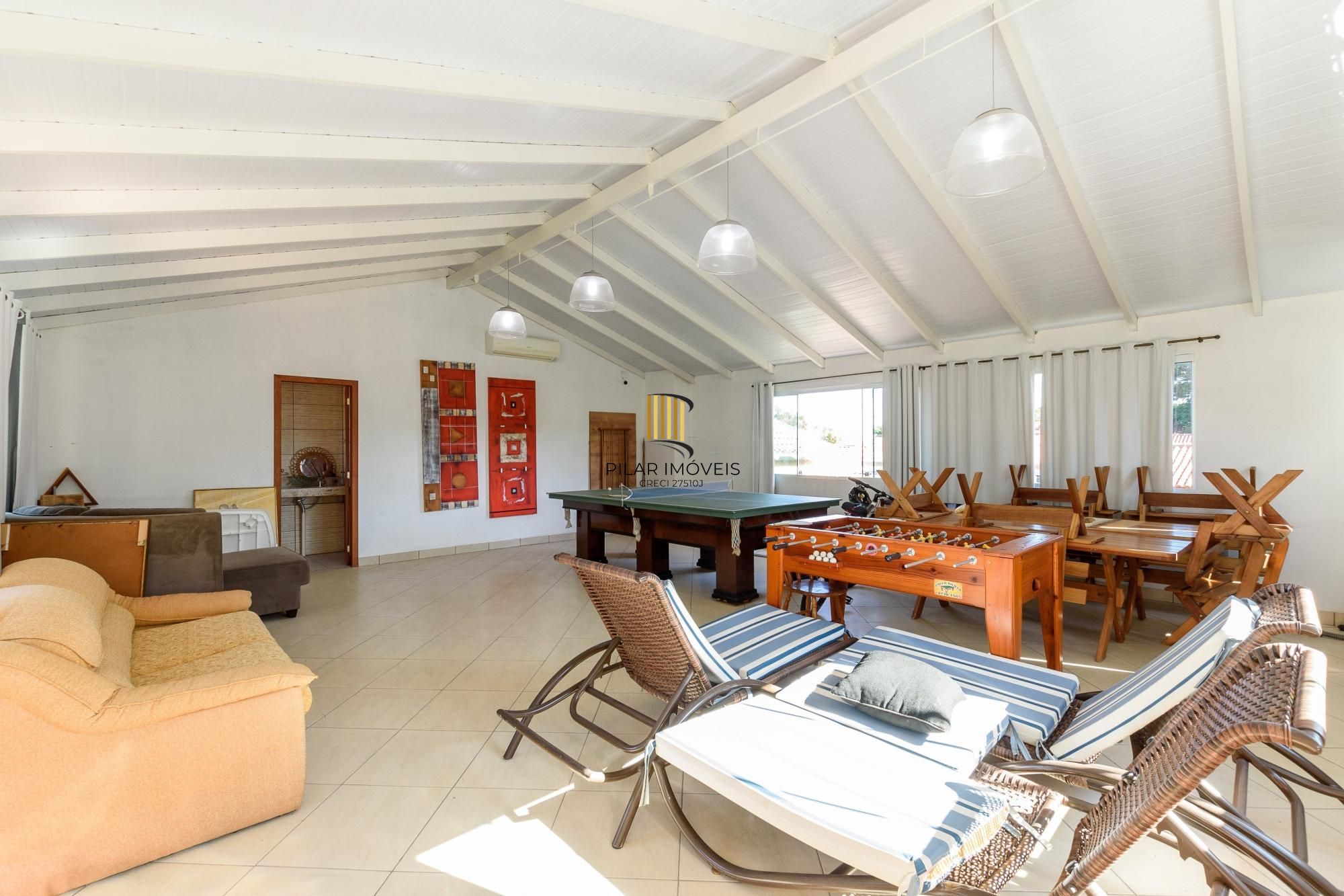 Venha morar em 350 m² com um clube em sua casa!