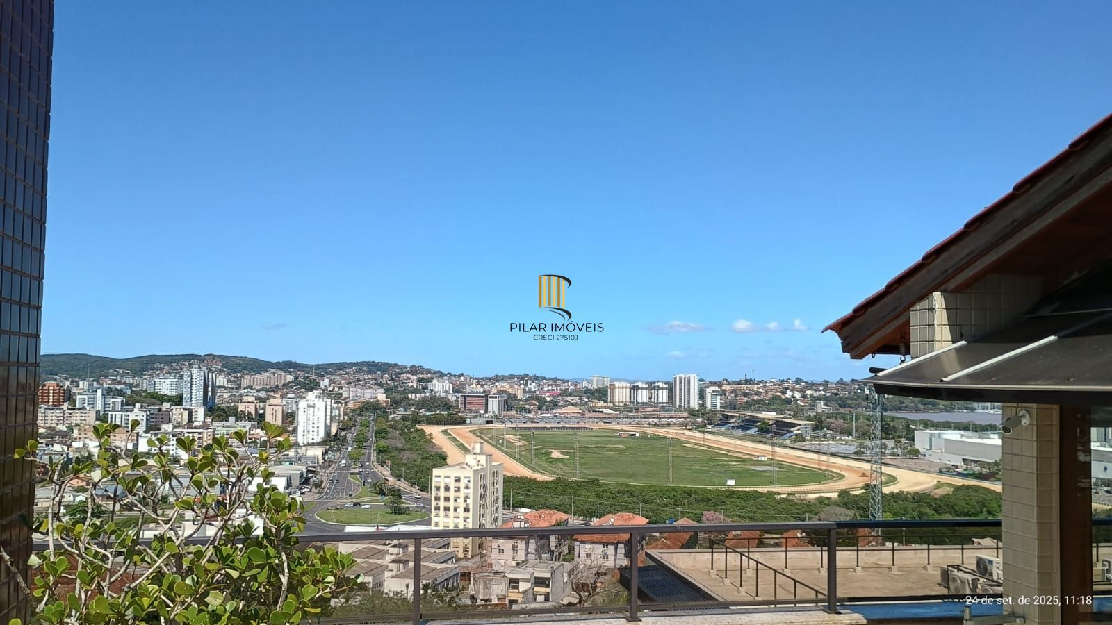 3 pavimentos com elevador eletronico e 2 vagas cobertas - Pilar Imóveis