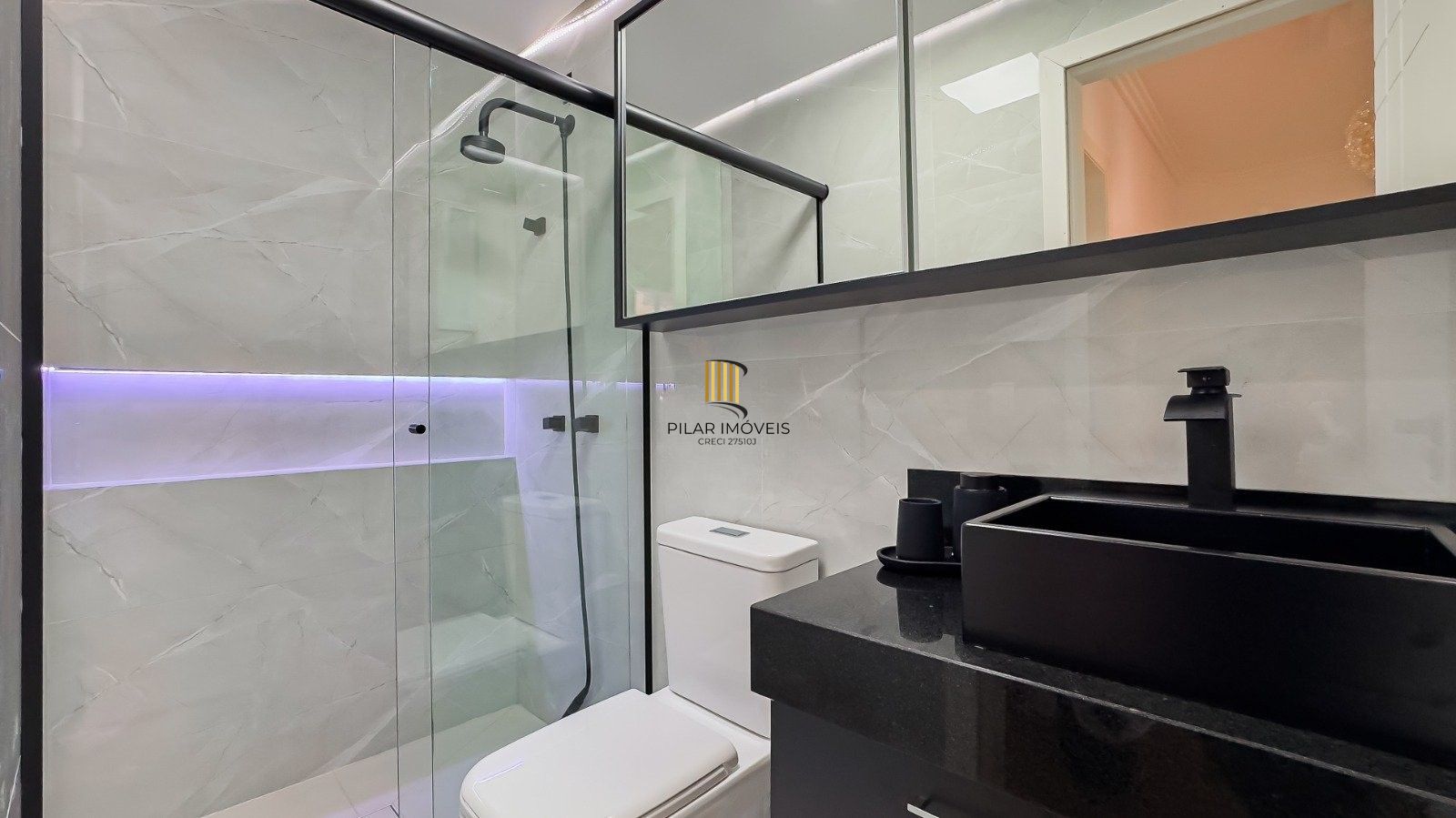 Sobrado dos Sonhos no Jardim Itú Sabará – Alto Padrão, 3 Dormitórios e 2 Vagas!