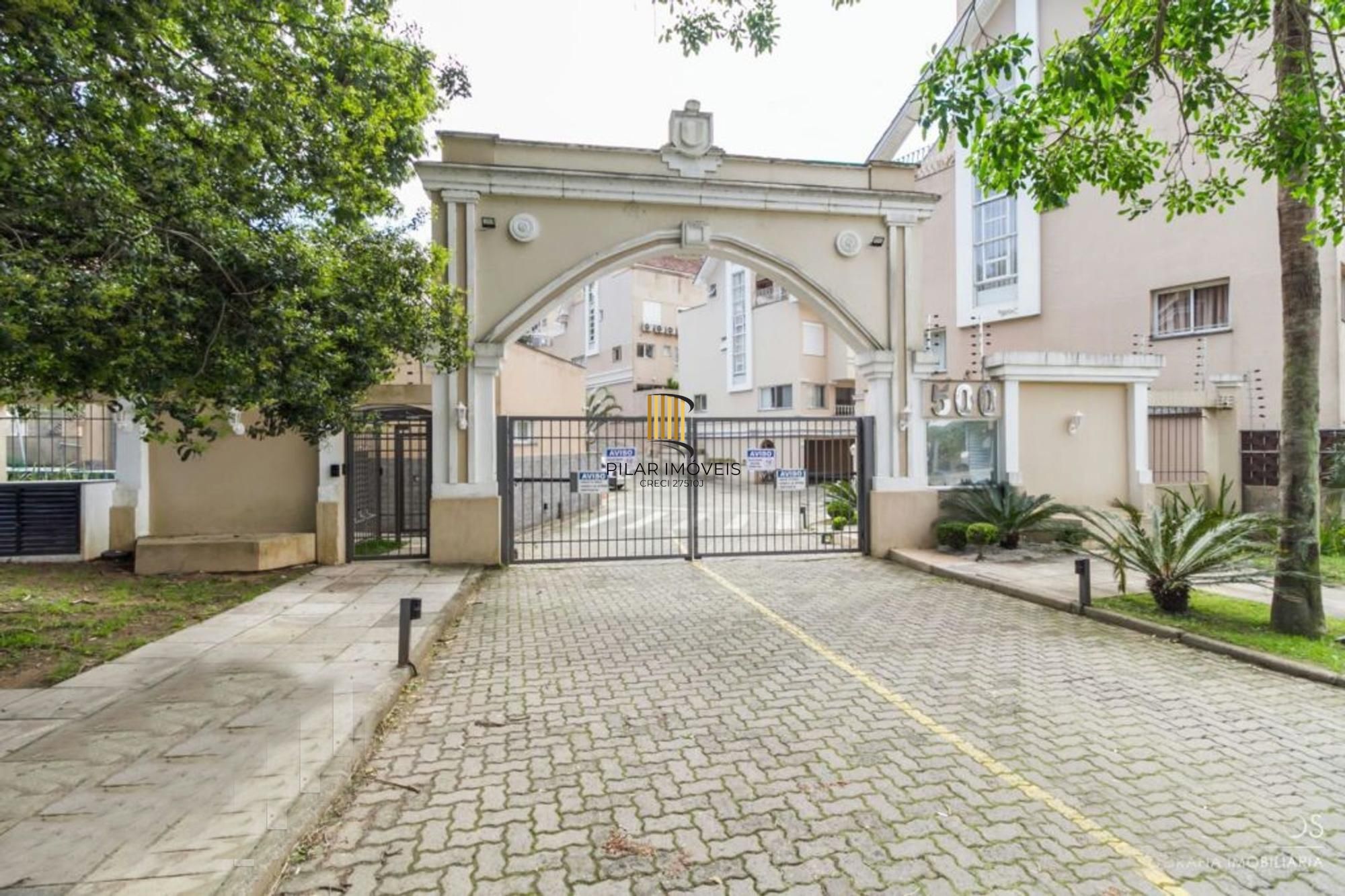 Casa de Esquina exclusiva em condominio fechado!!!