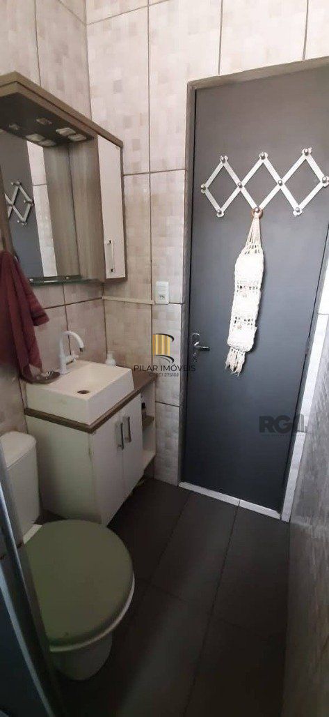 Apartamento 2 dormitórios no bairro Rubem Berta