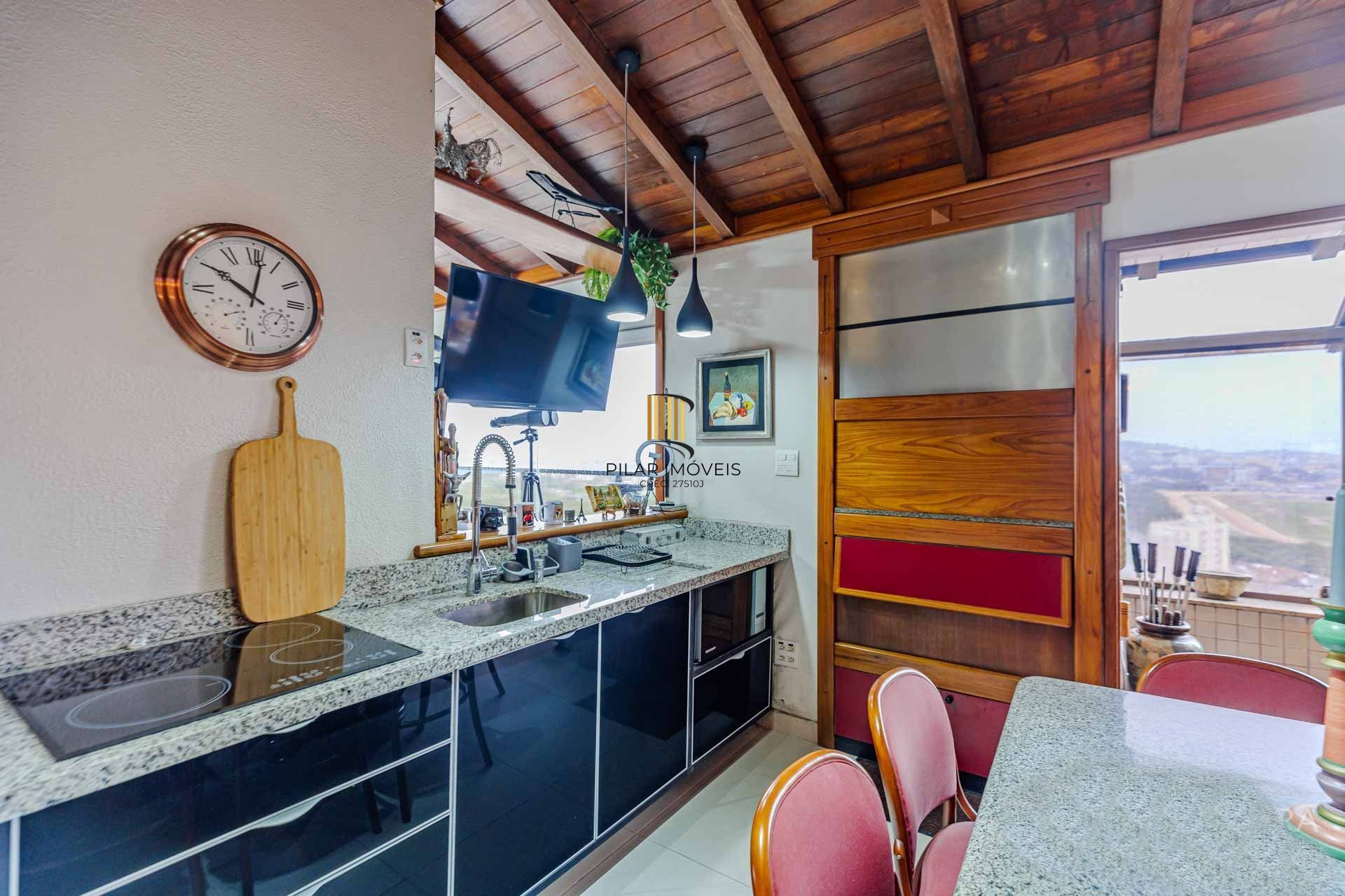 3 pavimentos com elevador eletronico e 2 vagas cobertas