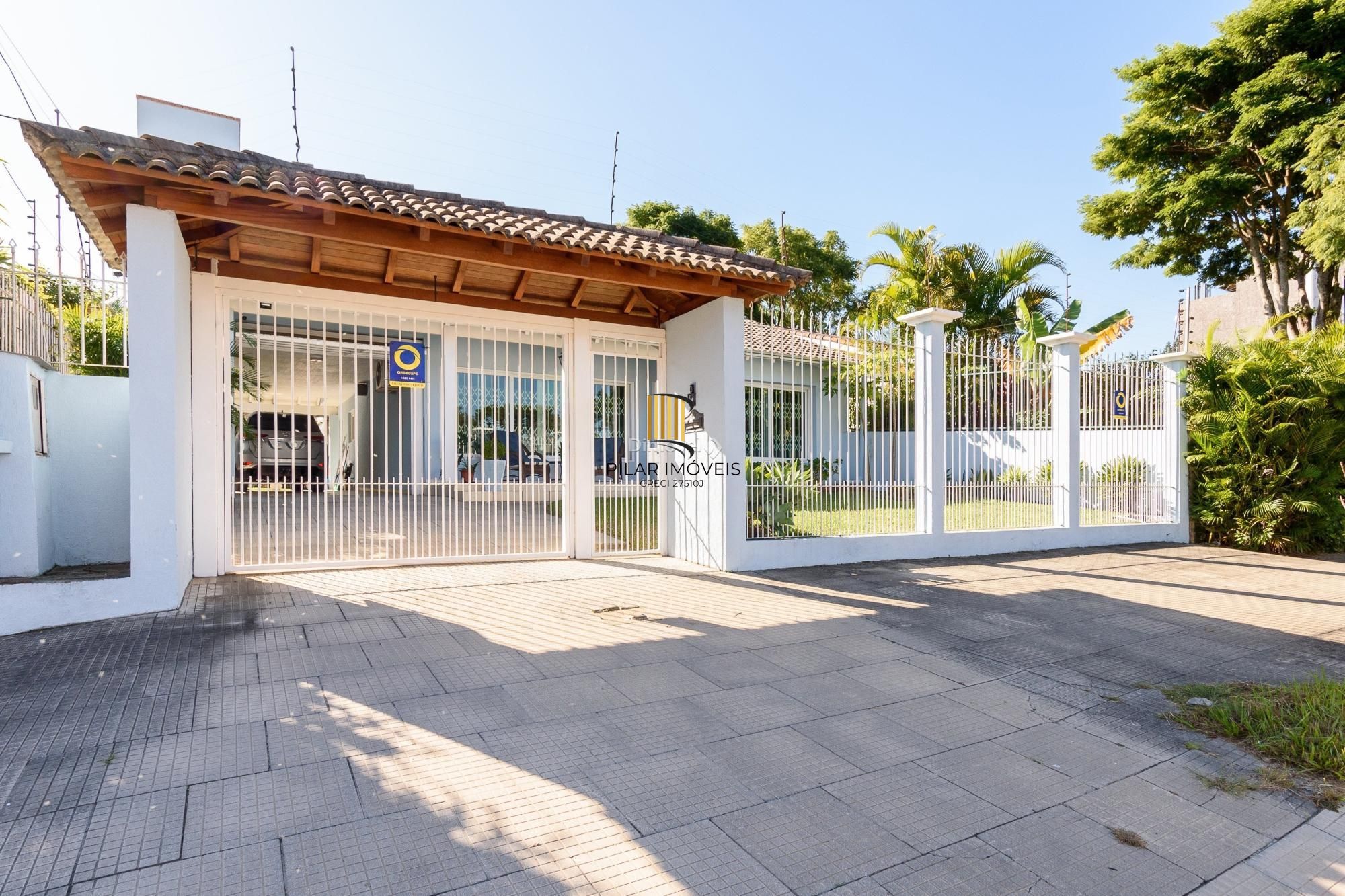 Venha morar em 350 m² com um clube em sua casa!