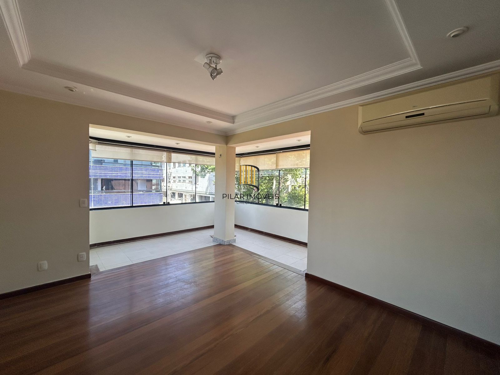 Apartamento 4 dormitórios • 172 m² privativos • Suíte com hidromassagem • Jardim Lindóia - Pilar Imóveis