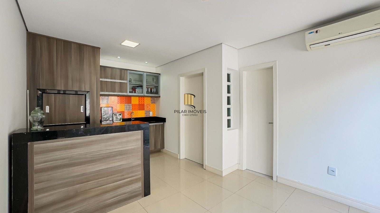 Sobrado dos Sonhos no Jardim Itú Sabará – Alto Padrão, 3 Dormitórios e 2 Vagas!