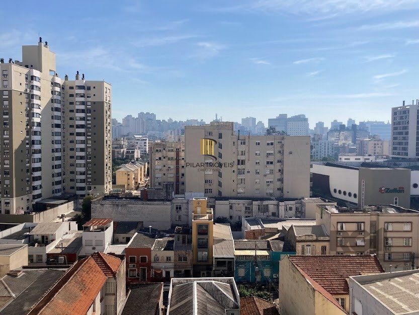 Apartamento 2 dormitórios com suíte para venda no SPOT Cidade Baixa em Porto Alegre.