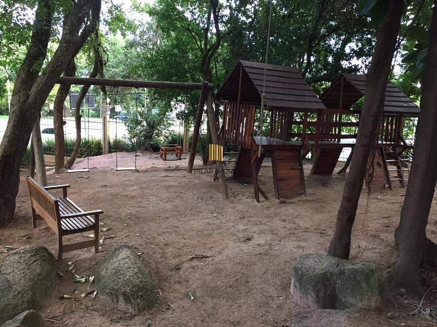 Casa de Esquina exclusiva em condominio fechado!!!