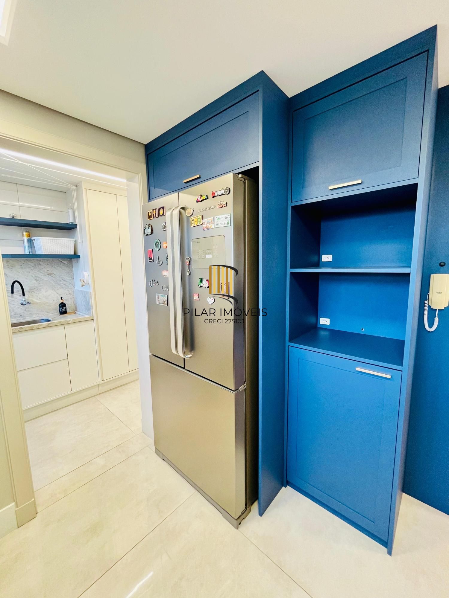 Apartamento de 145m² com projeto de arquiteta e 3 dormitórios no bairro Tristeza