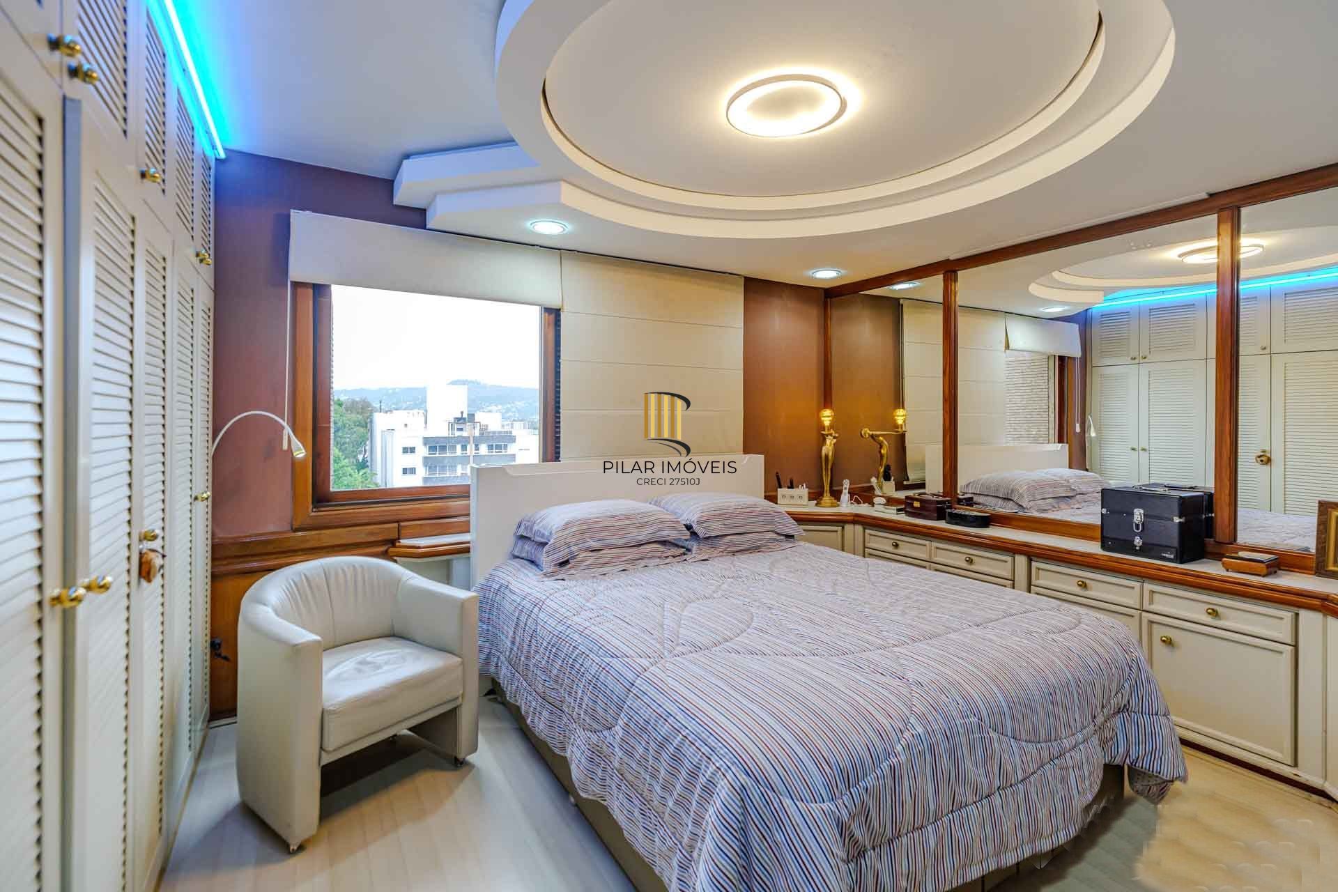 3 pavimentos com elevador eletronico e 2 vagas cobertas