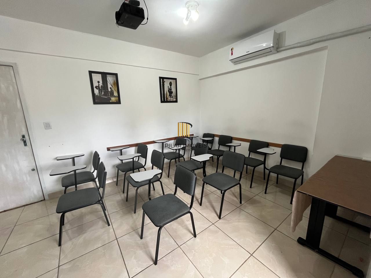 Sala comercial à venda – Andar alto, ótima vista