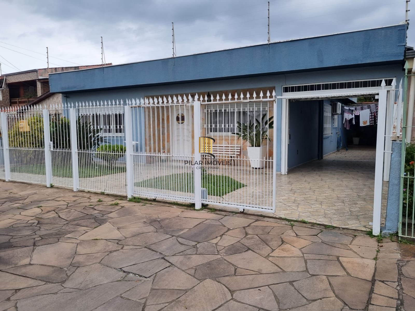 Casa com 3 Dormitórios, 1 Suíte, Área Gourmet e Estrutura para 2º Piso – Bairro Residencial, Próximo ao Centro de Alvorada.
