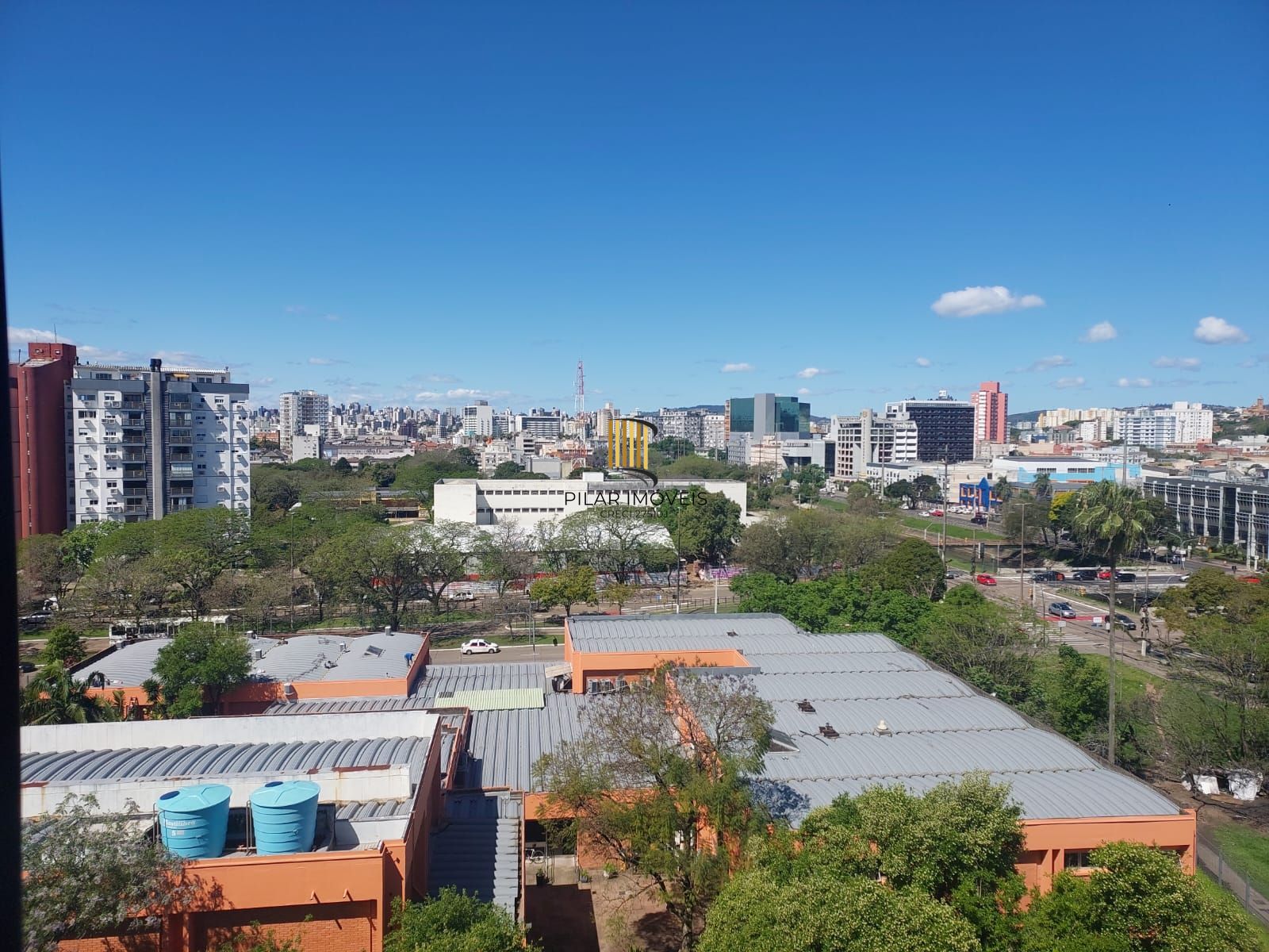 COBERTURA MENINO DEUS