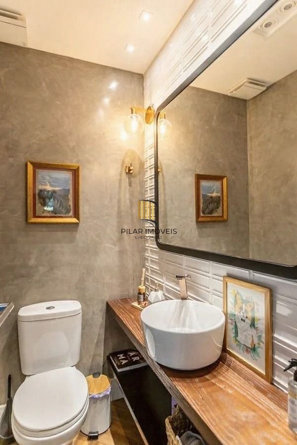 Casa com 3 dormitórios com suíte master em condomínio de alto padrão