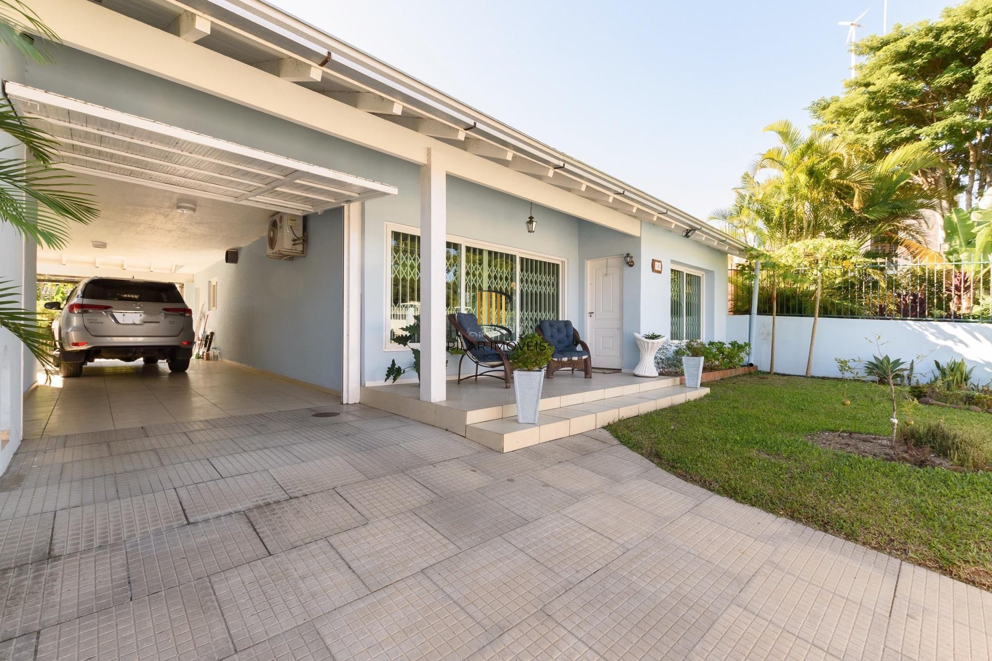 Venha morar em 350 m² com um clube em sua casa! - Pilar Imóveis