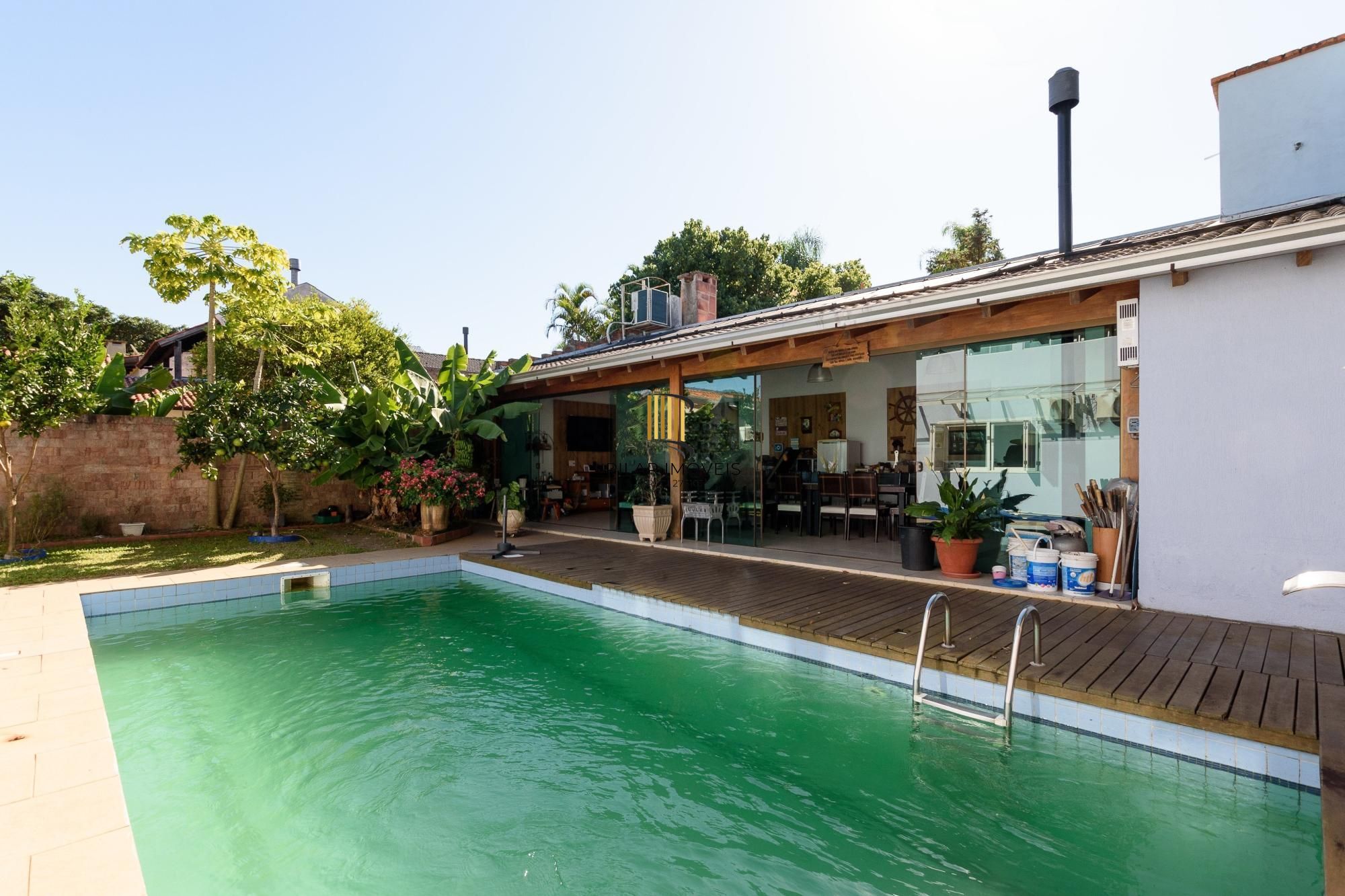 Venha morar em 350 m² com um clube em sua casa!