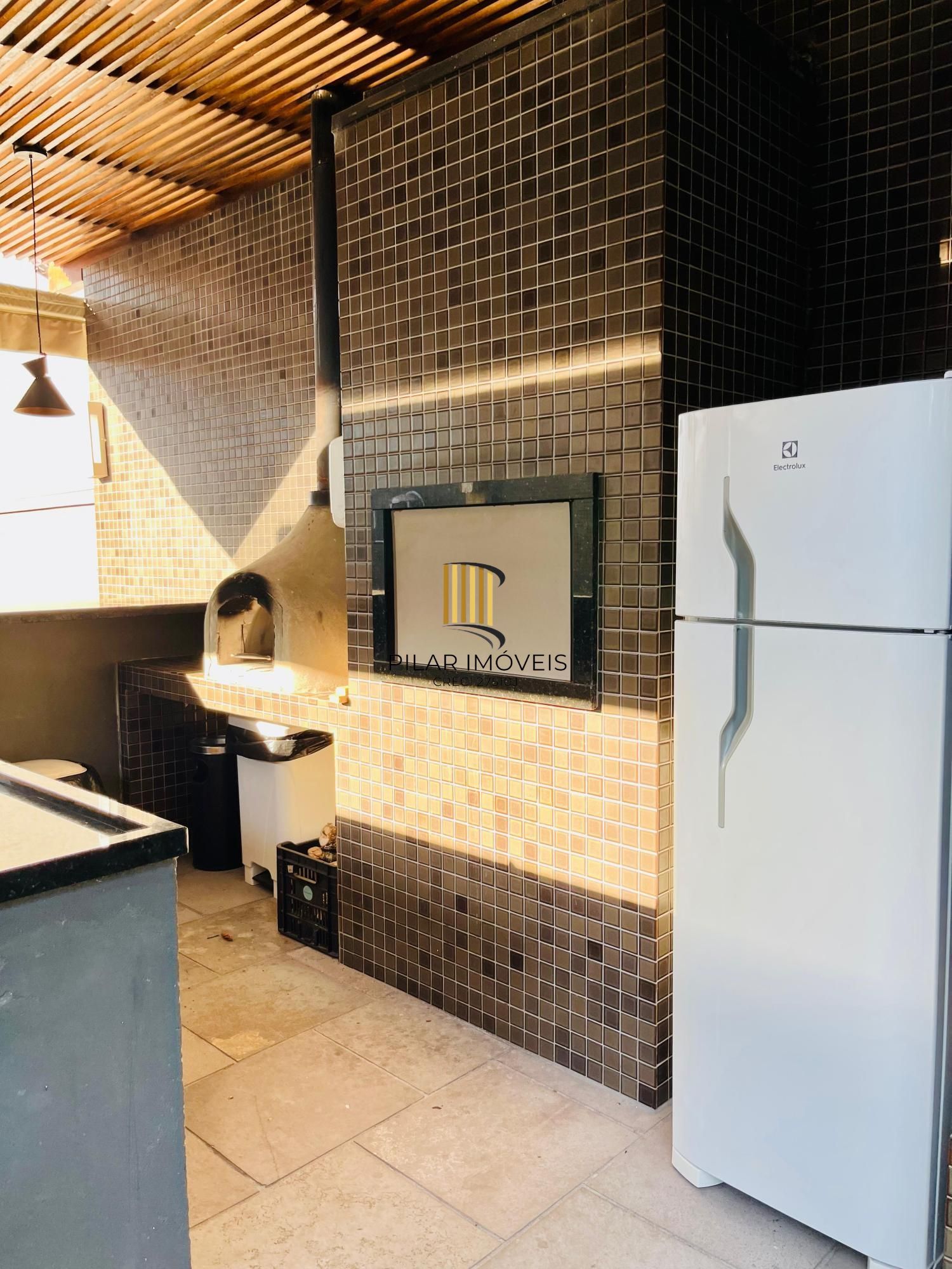 Apartamento de 145m² com projeto de arquiteta e 3 dormitórios no bairro Tristeza