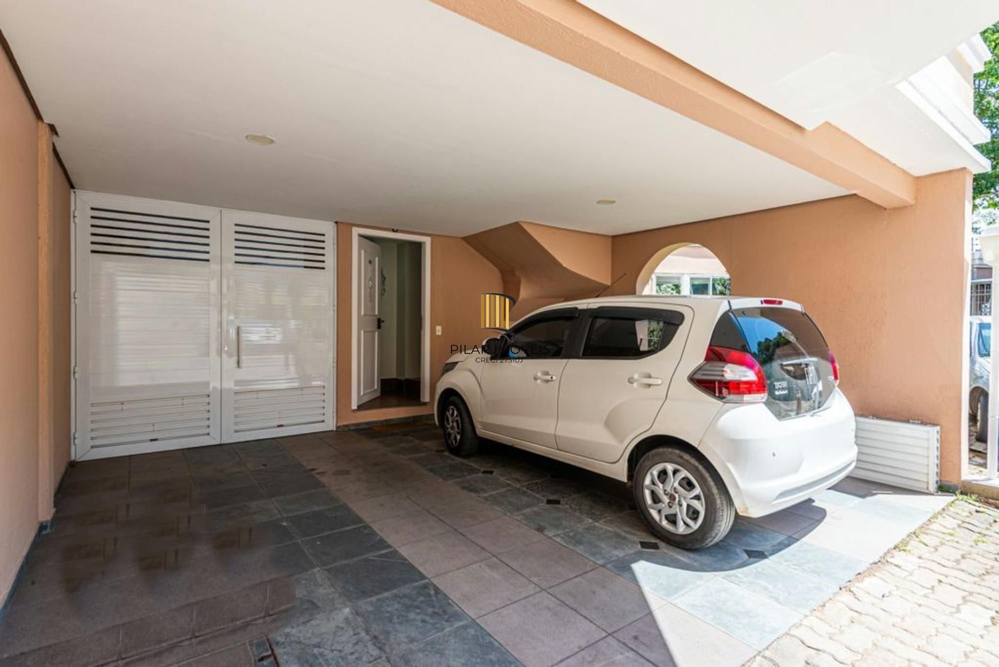 Casa de Esquina exclusiva em condominio fechado!!!