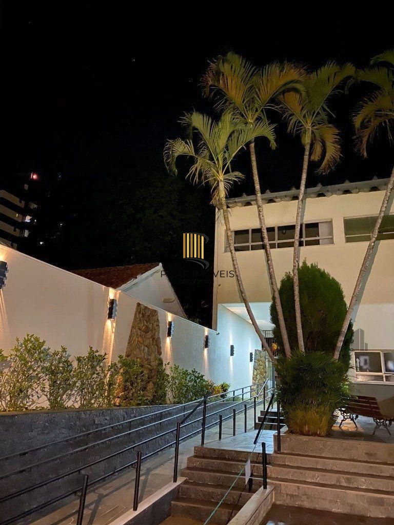 APARTAMENTO 2 DORMITORIOS E 1 VAGA AMPLO E CONSERVADO