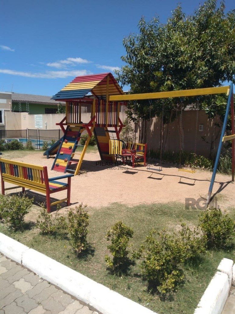 Casa de Condomínio 2 dormitórios no bairro Restinga