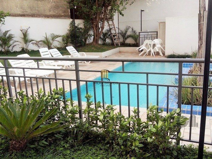 Apartamento 2 dormitórios no bairro Glória