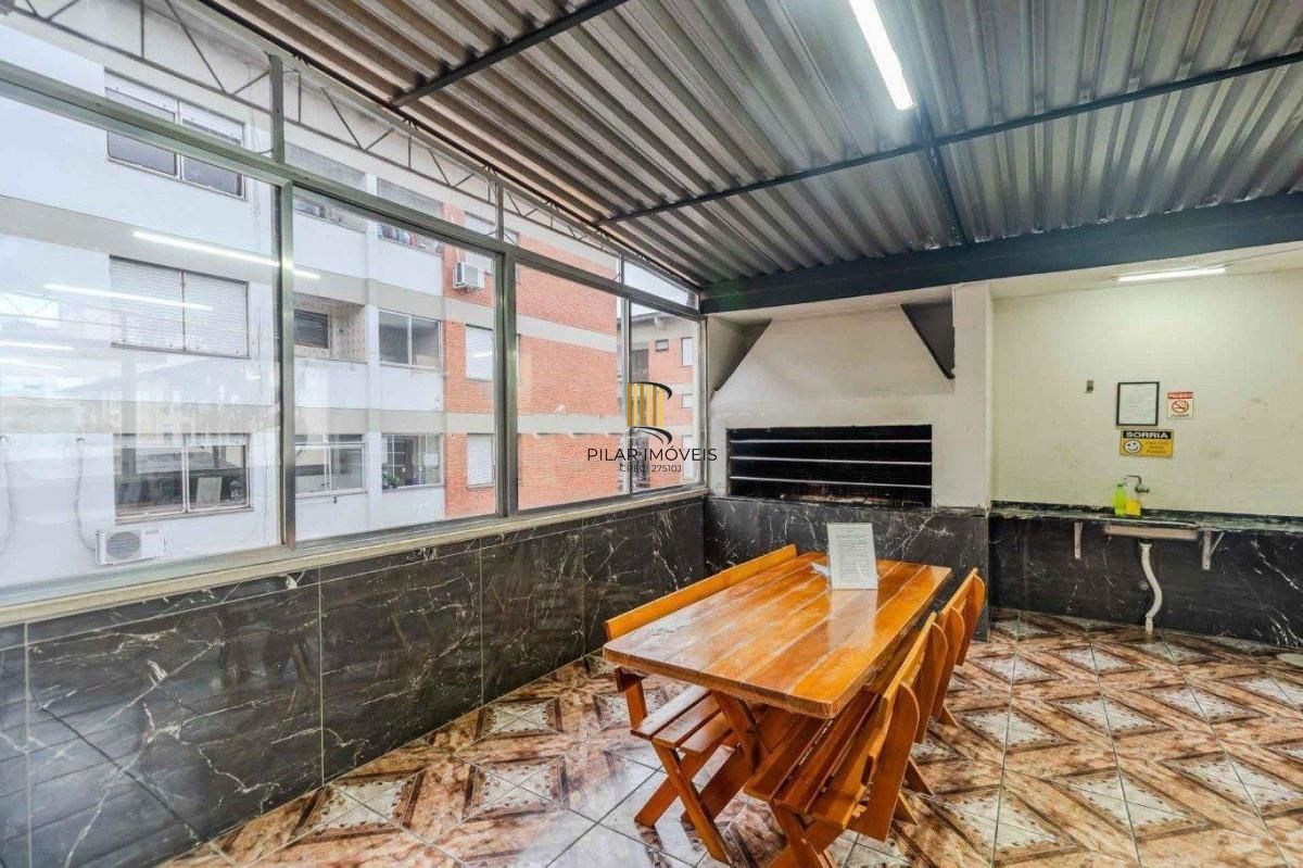 APARTAMENTO 2 DORMITORIOS E 1 VAGA AMPLO E CONSERVADO