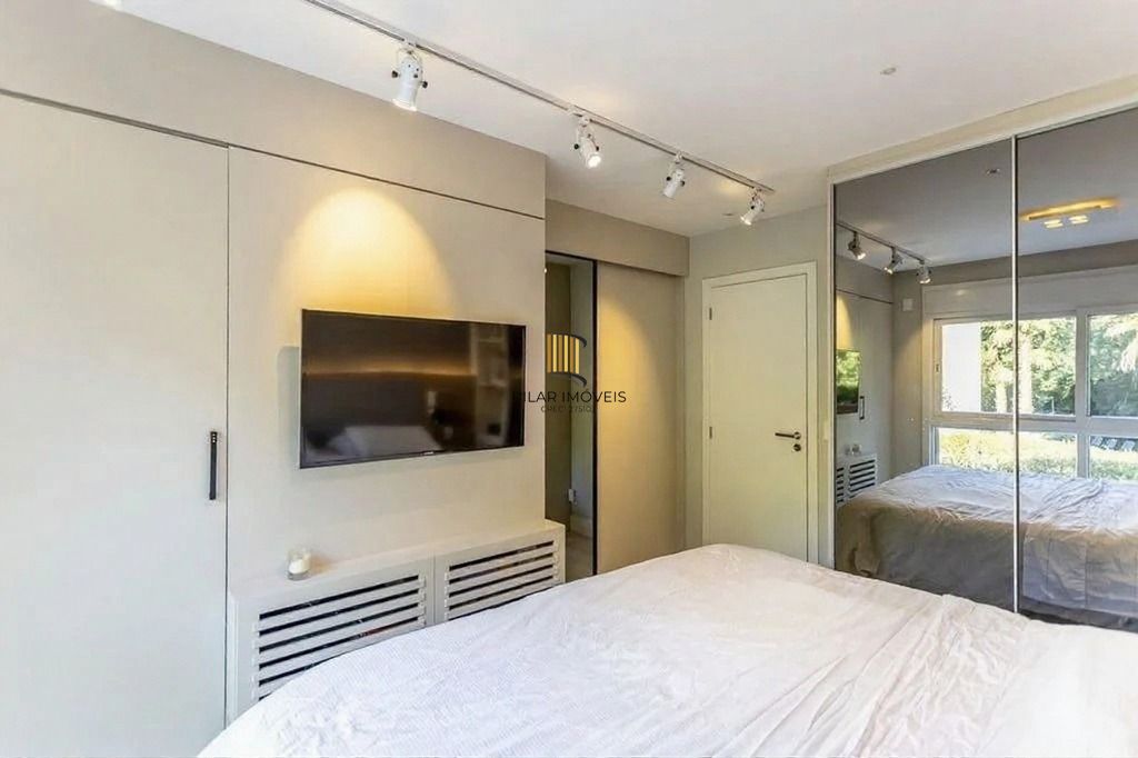 Casa com 3 dormitórios com suíte master em condomínio de alto padrão