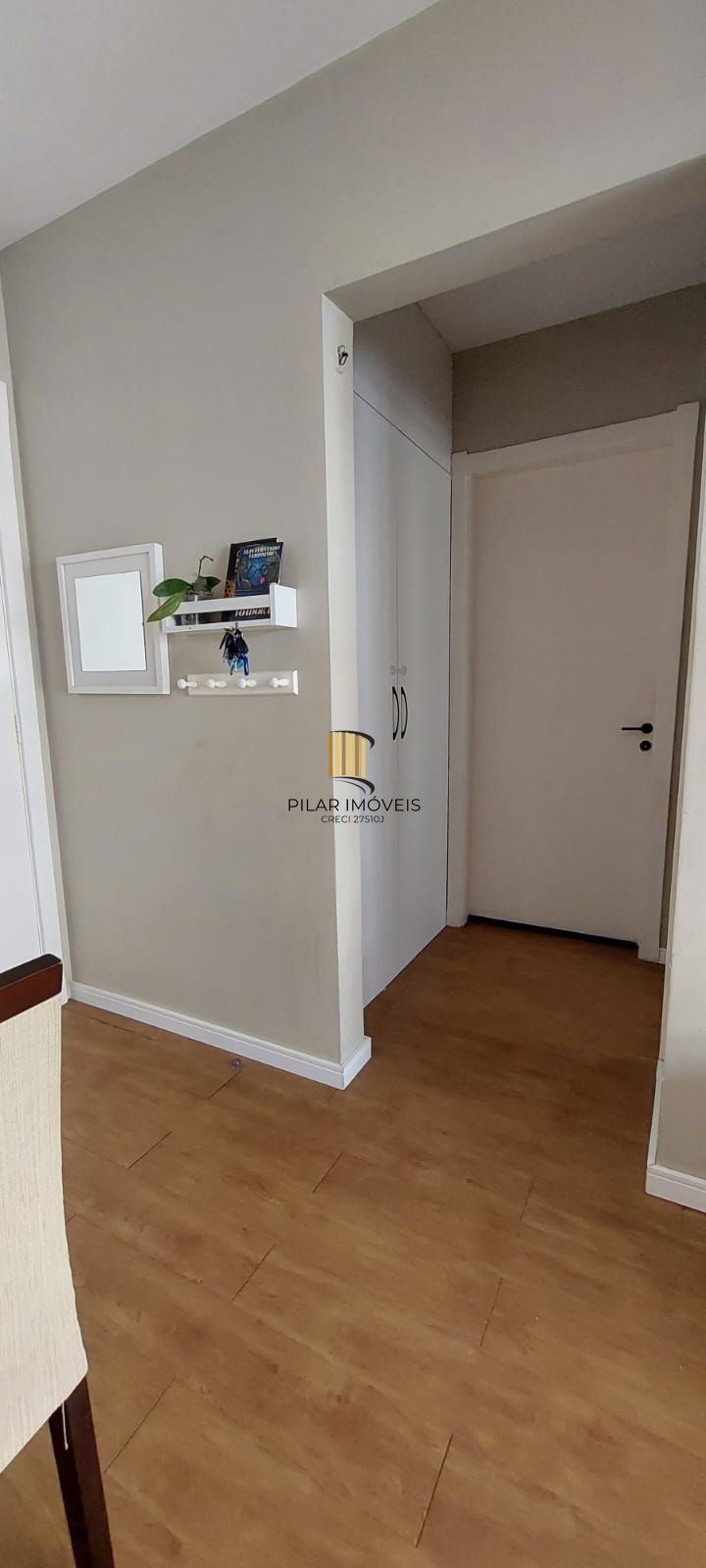 1 DORMITORIO SEMIMOBILIADO 54,69M²