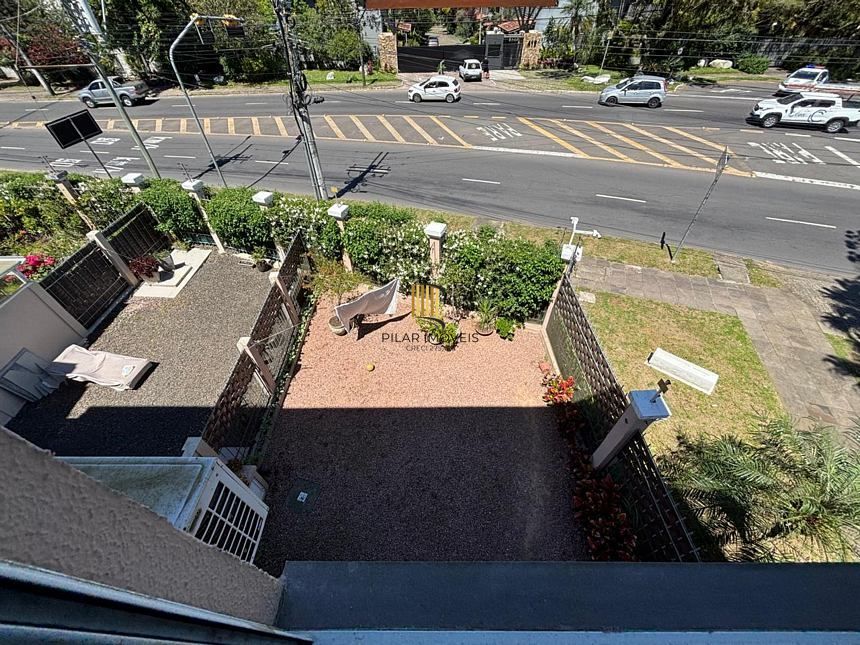 Casa de Esquina exclusiva em condominio fechado!!!