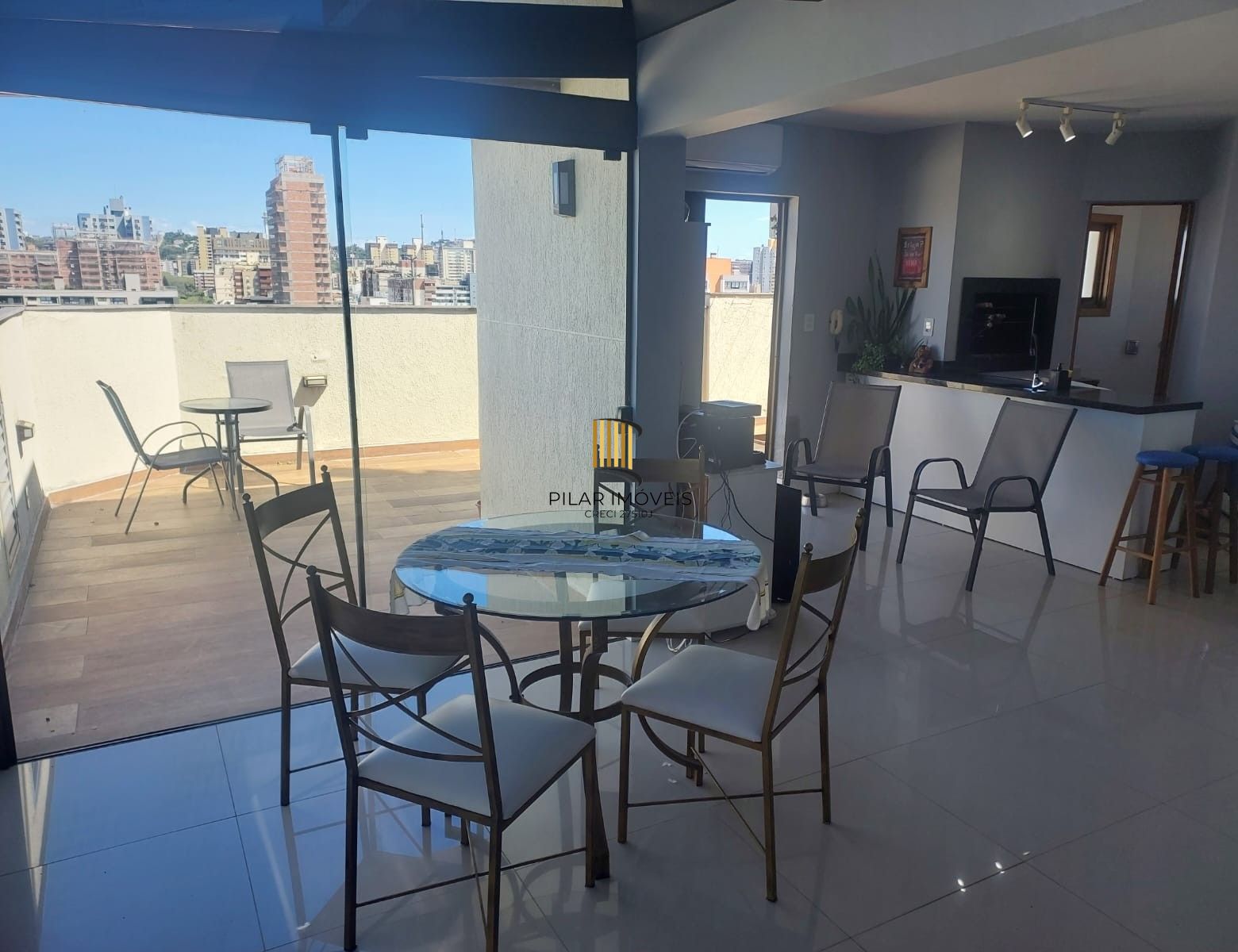 COBERTURA MENINO DEUS