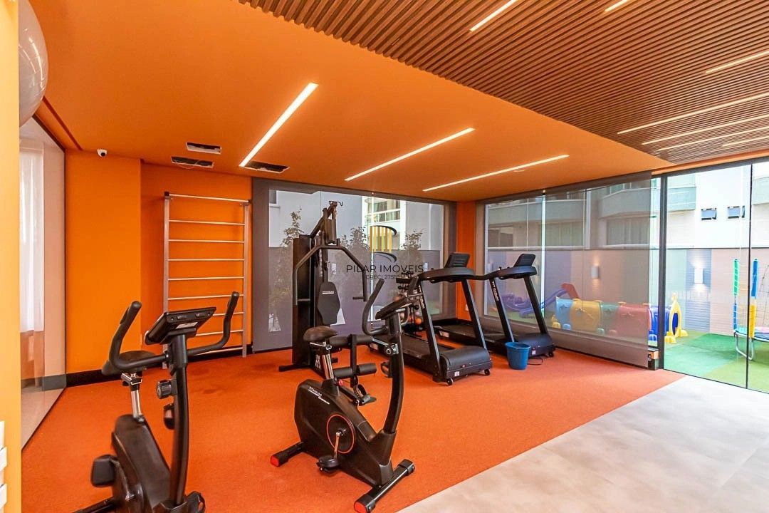 LUXO NA QUADRA DO MAR EM MEIA PRAIA ITAPEMA: 127m² MOBILIADO COM 3 SUÍTES E 3 VAGAS