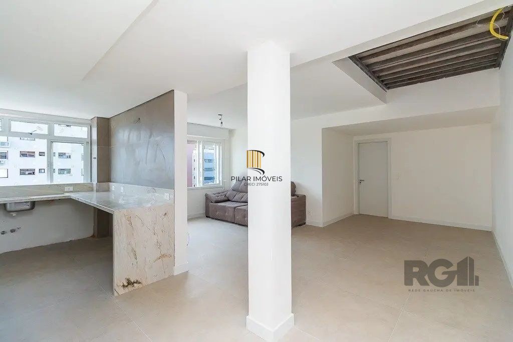 Cobertura com 4 quartos e 197m² à venda em Petrópolis, Porto Alegre.