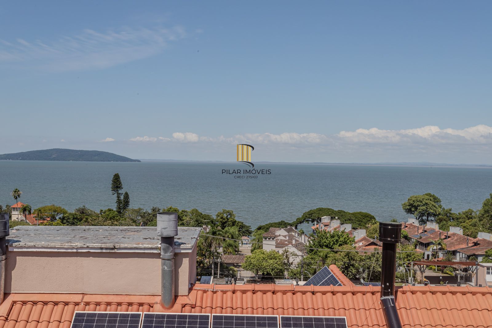 Casa com 3 suítes, Jacuzzi e vista panorâmica para o Guaíba
