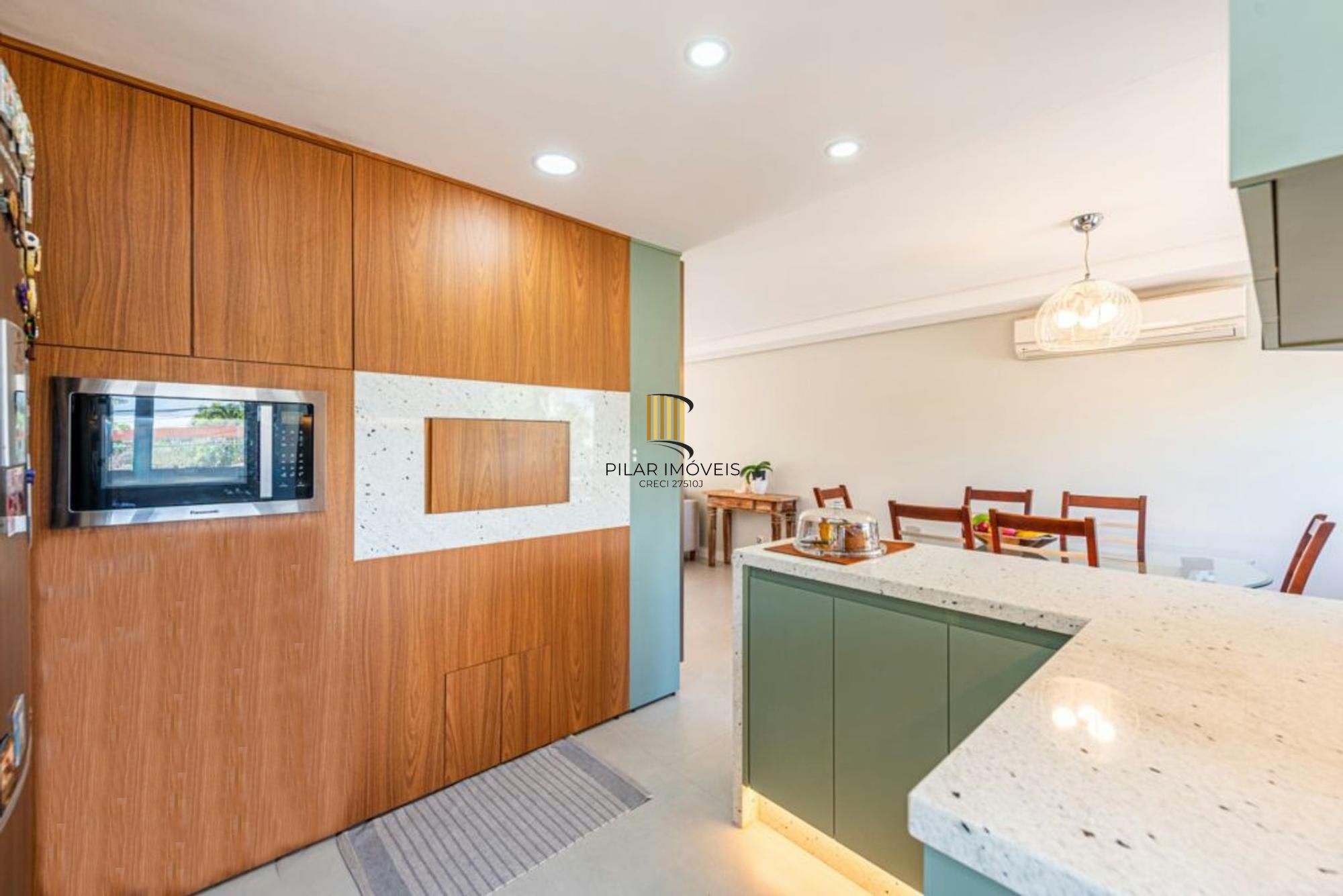 Casa de Esquina exclusiva em condominio fechado!!!